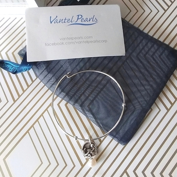 Mermaid Charm Bracelet by Vantel Pearls - Picture 7 of 12